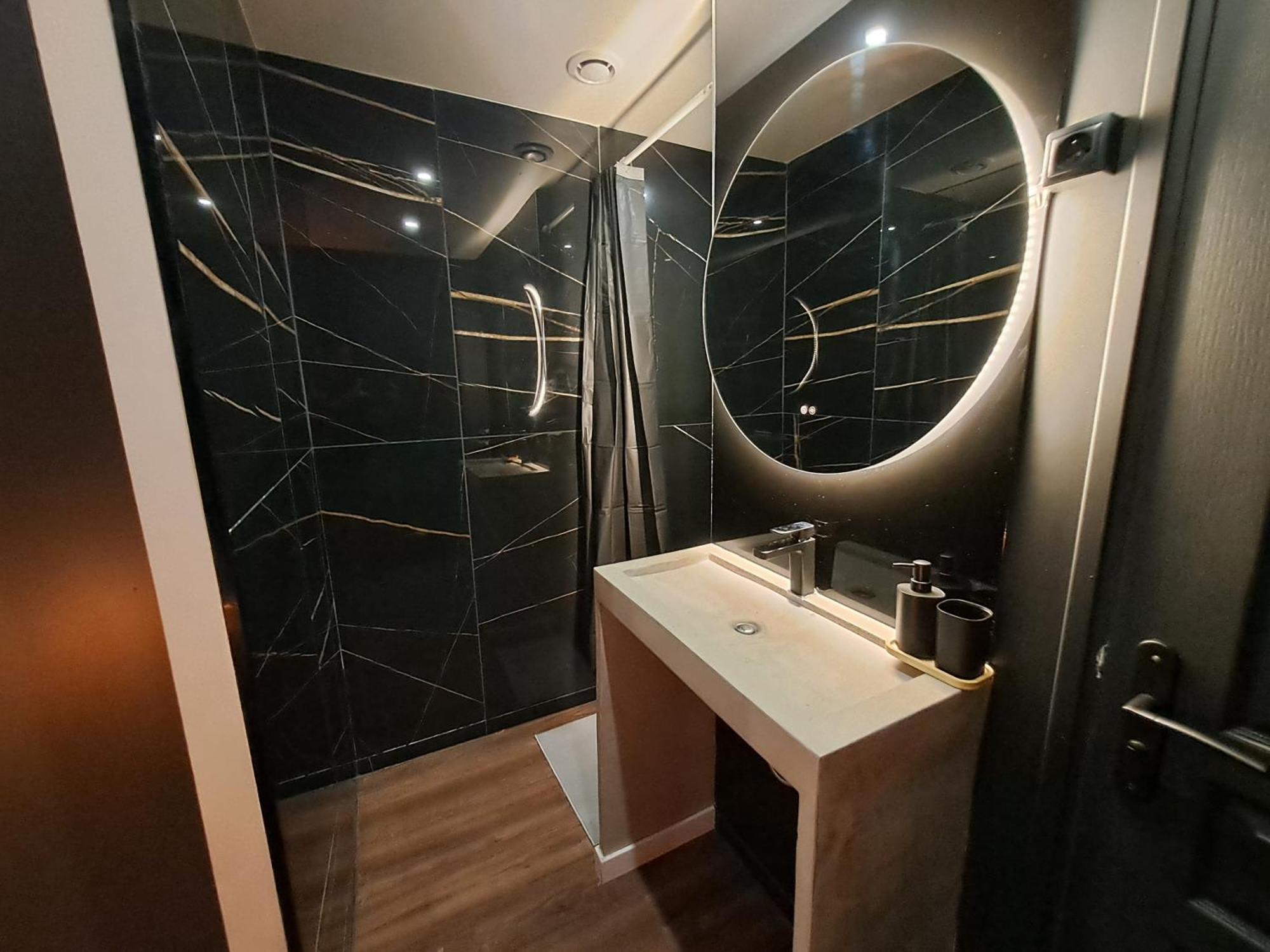 Belle Suite Metro 14 Paris Orly Bagian luar foto